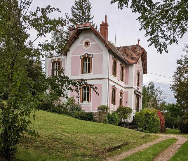 Strawberry Hill Bed & Breakfast Chissey-en-Morvan Ngoại thất bức ảnh